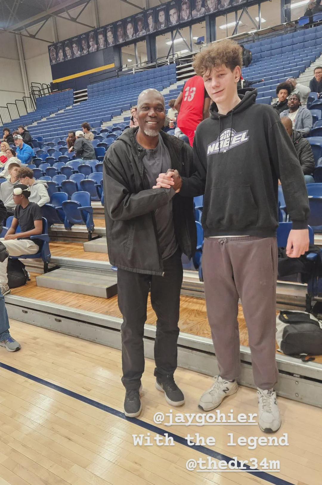 This 7-foot-4 Teen is Hitting Step-Back Threes. Is he the next ...