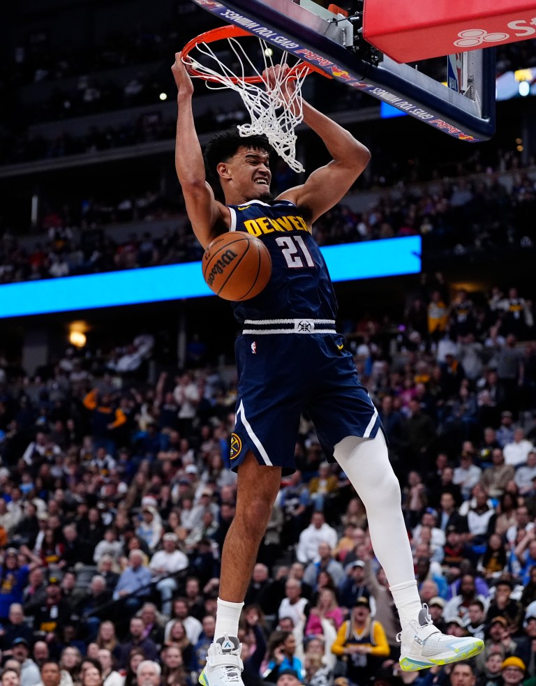 These Basketball Shoes Are a Hug for Your Ankles 